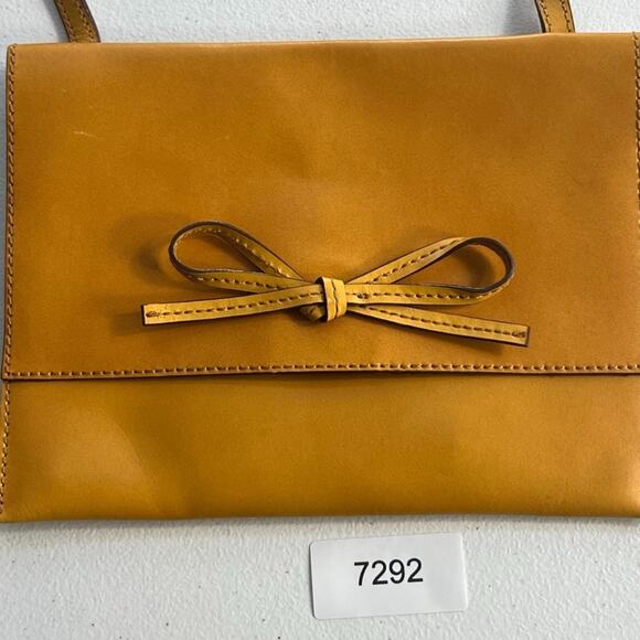 Gap Cognac Leather Crossbody W/ Dainty Bow NWOT - Picture 9 of 9